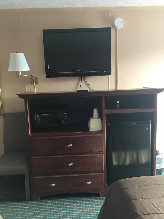 غادسدن Redwood Inn المظهر الخارجي الصورة